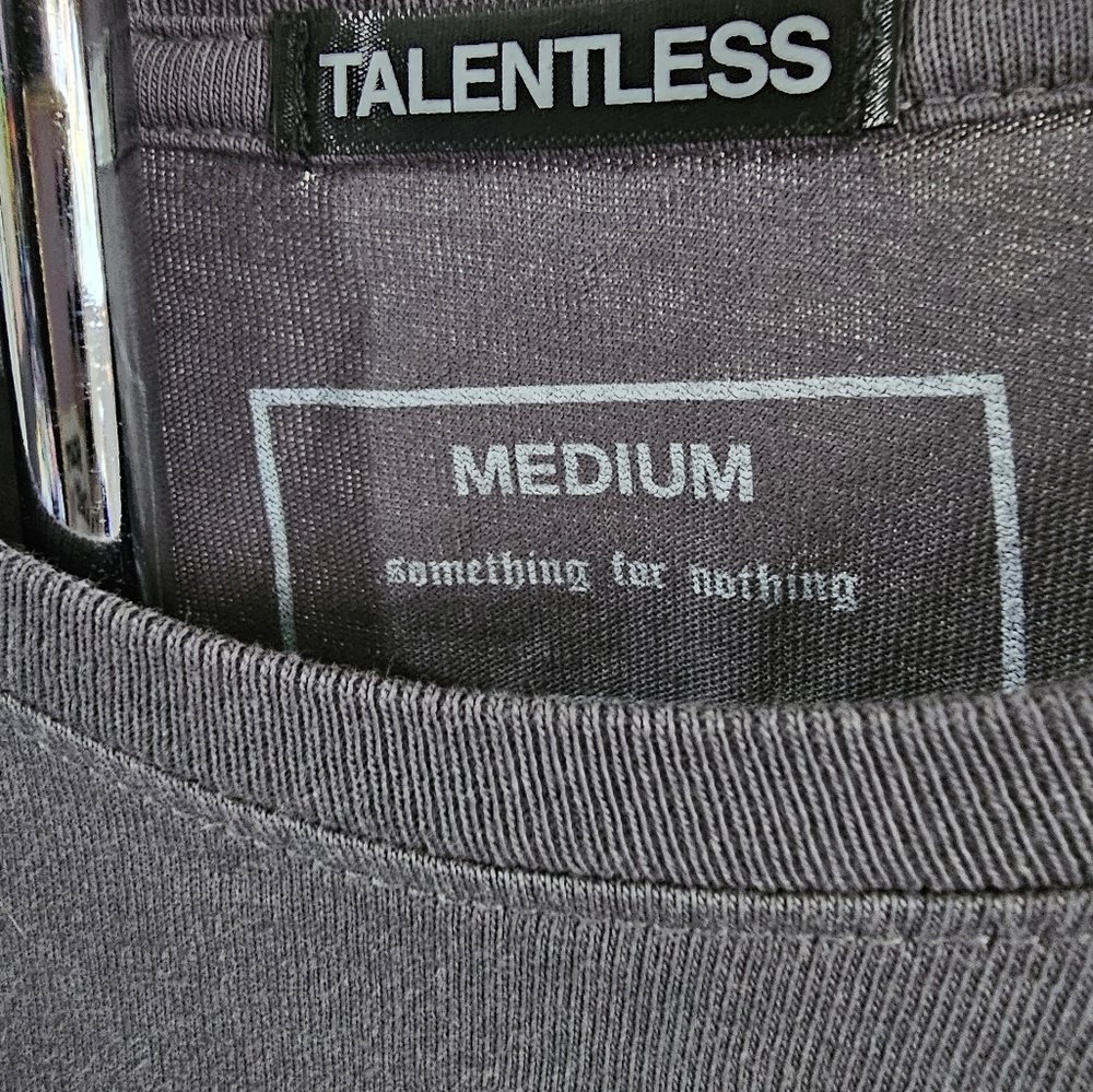 TALENTLESS crop top - Picture 9 of 10